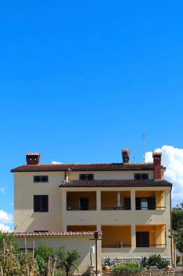 Apartment Dekovic Porec Exterior photo