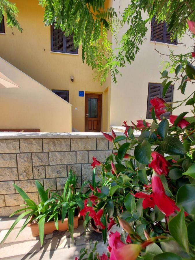 Apartment Dekovic Porec Exterior photo
